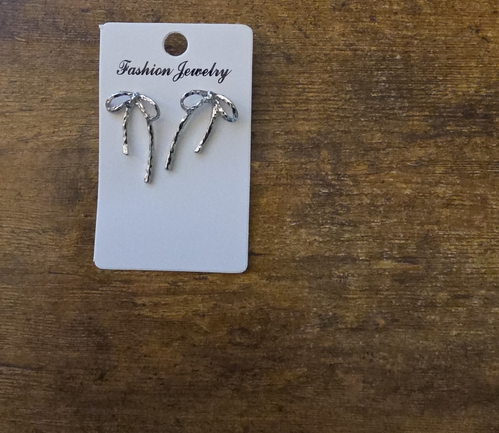 Silver Bow Earrings